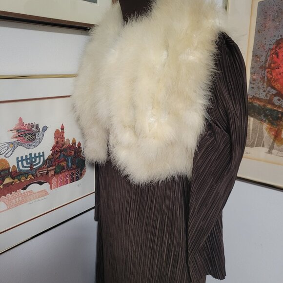 Vintage feather Shrug or Top - Picture 2 of 4